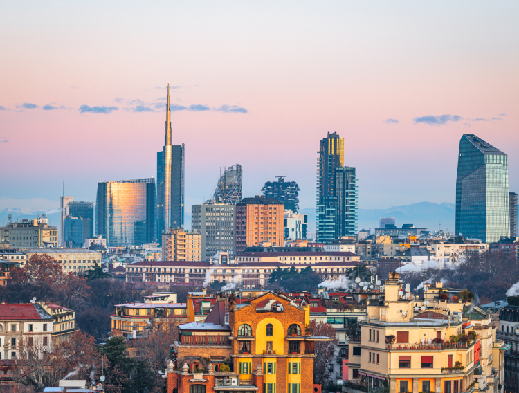 Milano panoramski pogled na Porta Nuovau_750X568